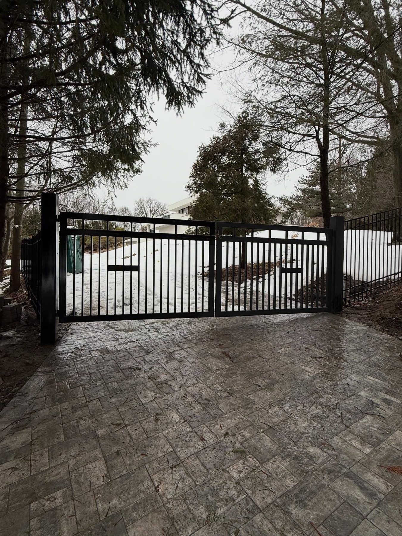 Motor Court Gate